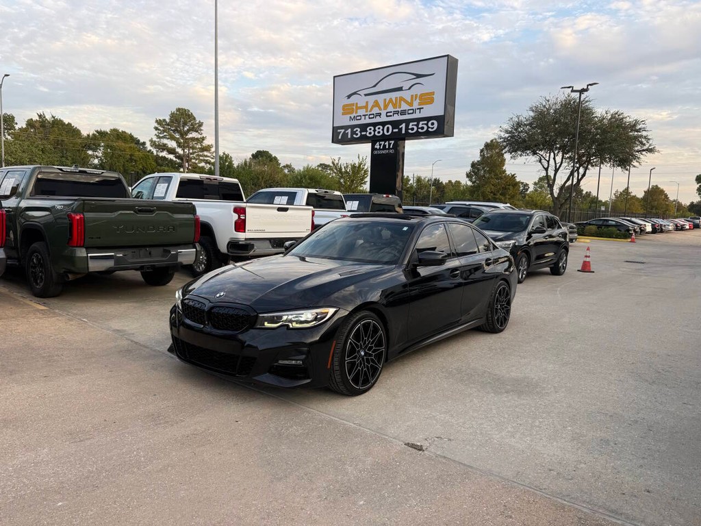 BMW 3 Series Vehicle Full-screen Gallery Image 03