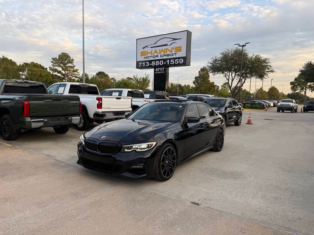 BMW 3 Series Vehicle Full-screen Gallery Image 44