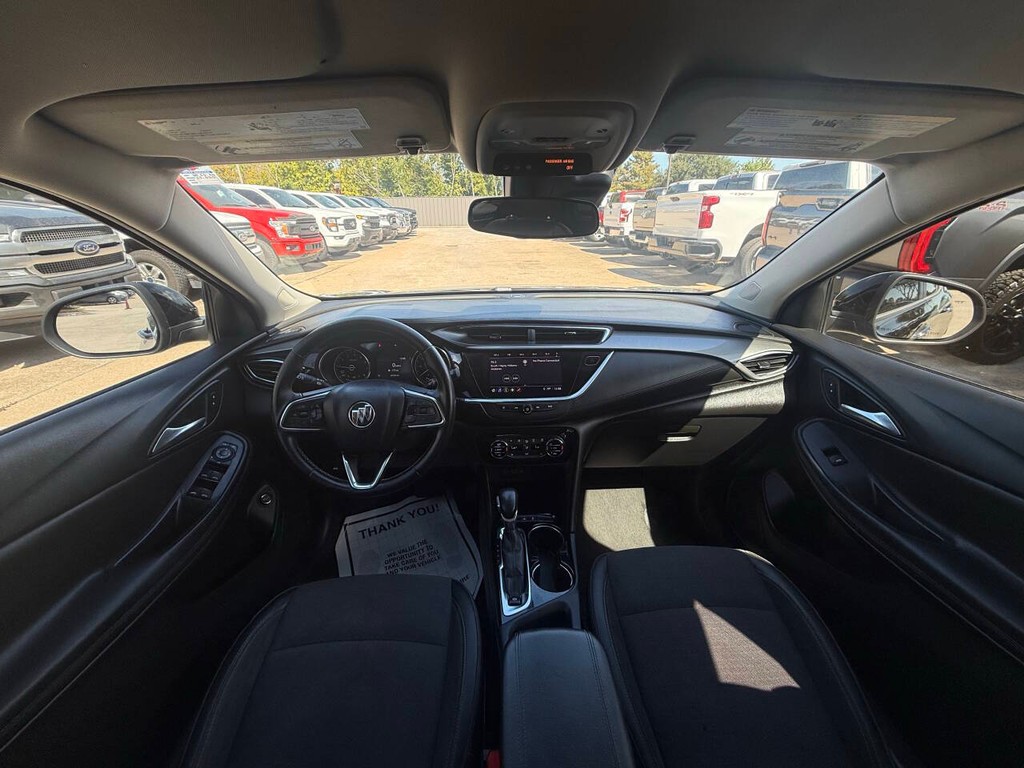 Buick Encore GX Vehicle Full-screen Gallery Image 18