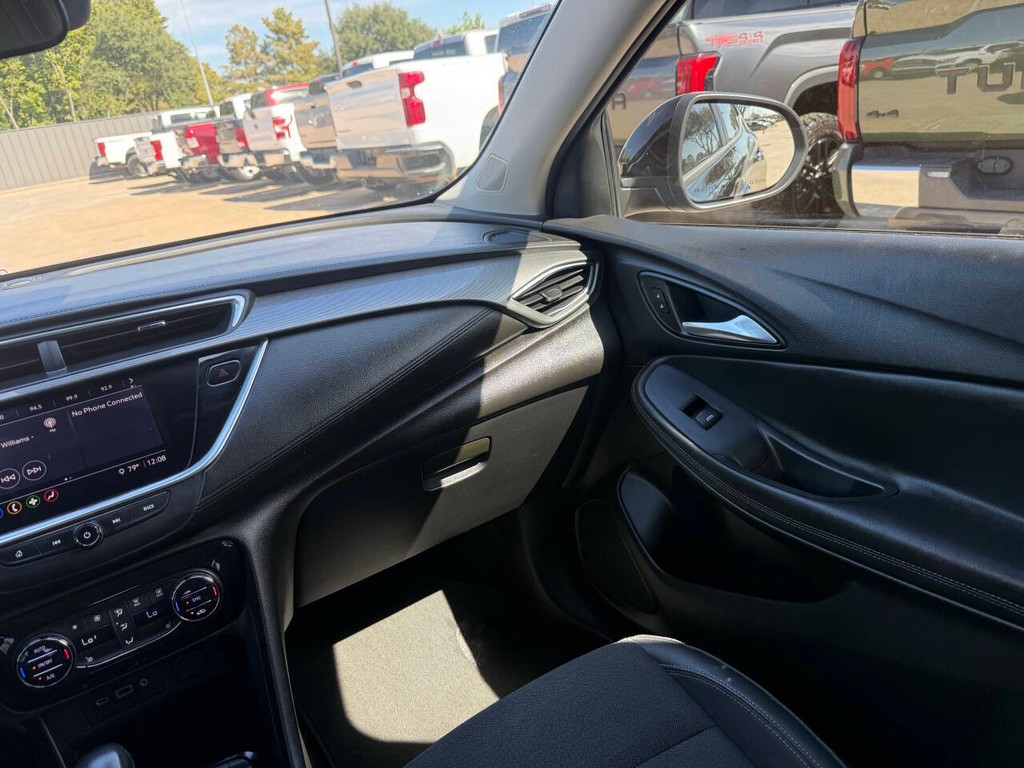 Buick Encore GX Vehicle Full-screen Gallery Image 20