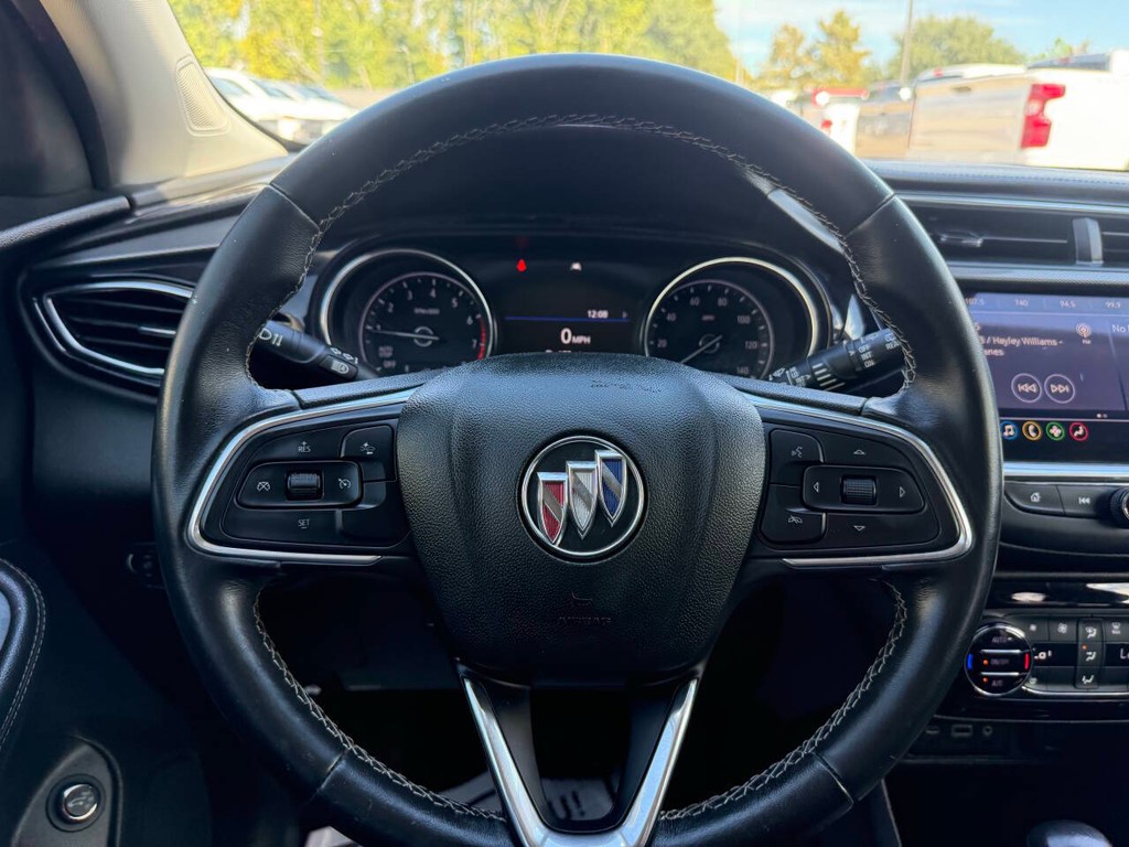Buick Encore GX Vehicle Full-screen Gallery Image 23