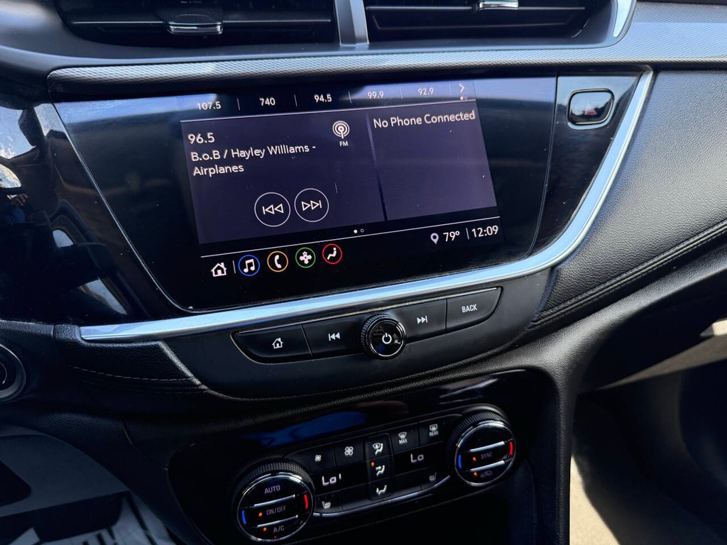 Buick Encore GX Vehicle Full-screen Gallery Image 26