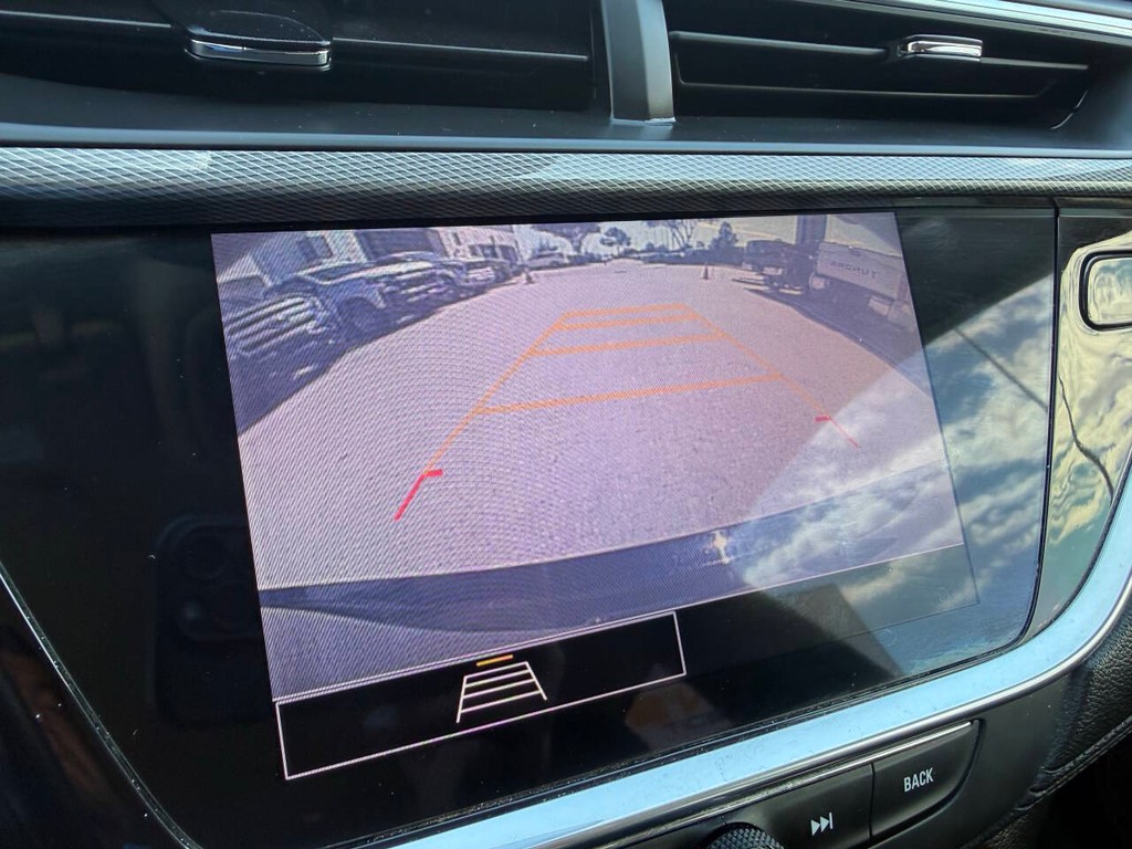 Buick Encore GX Vehicle Full-screen Gallery Image 27