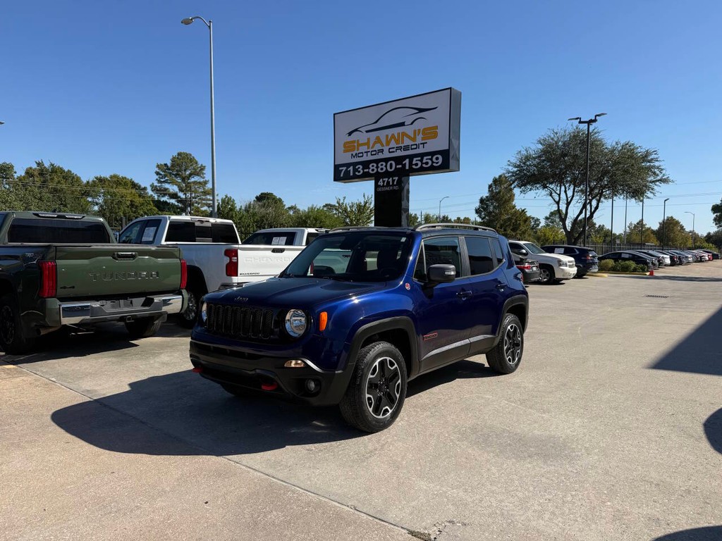 Jeep Renegade Vehicle Full-screen Gallery Image 03