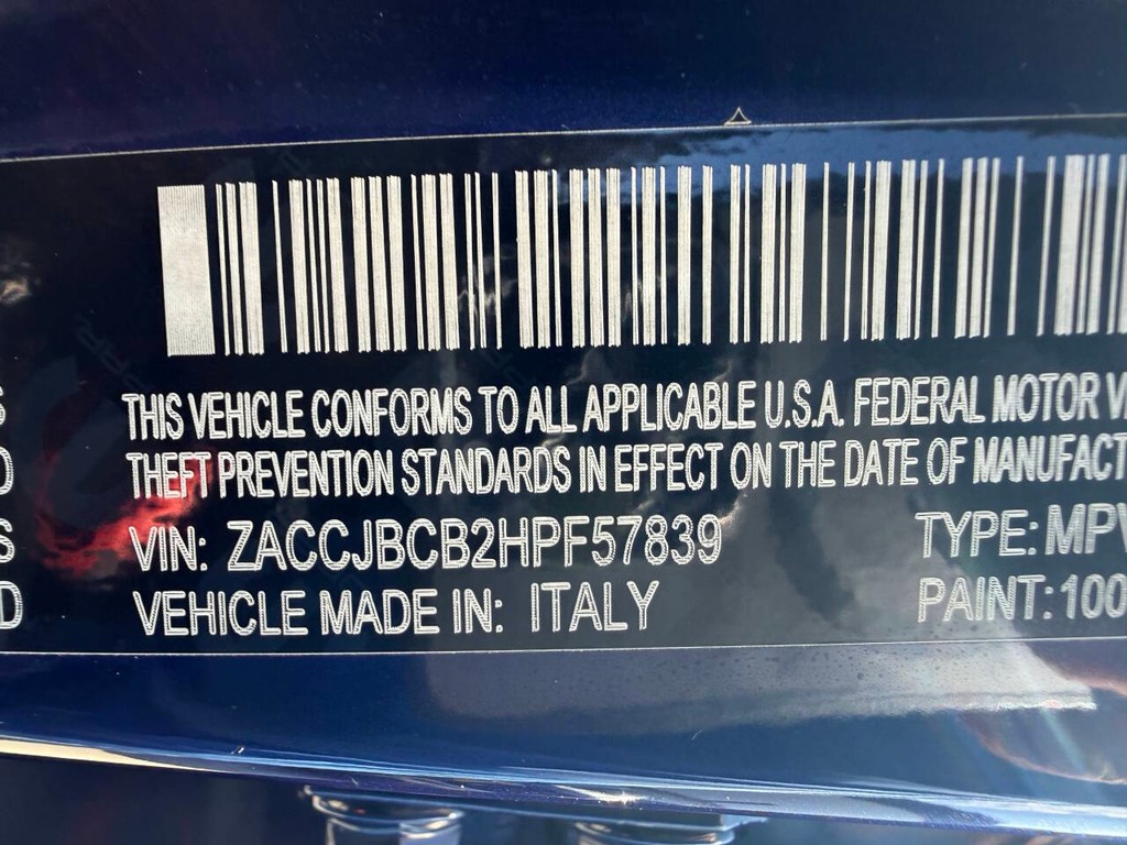 Jeep Renegade Vehicle Full-screen Gallery Image 33