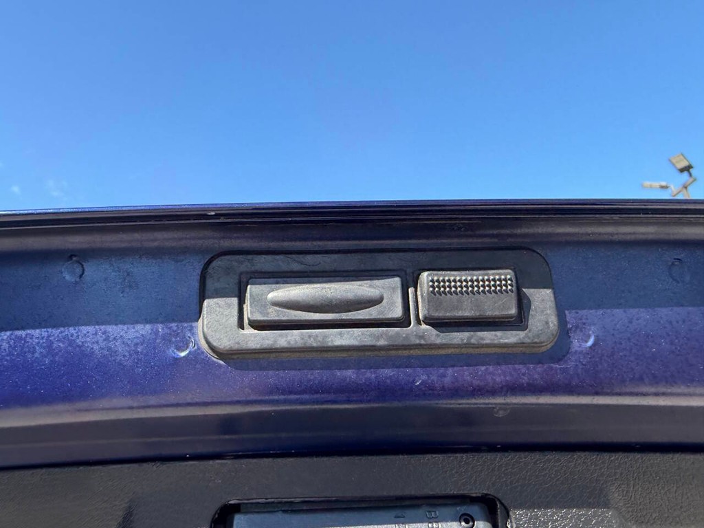 Jeep Renegade Vehicle Full-screen Gallery Image 37