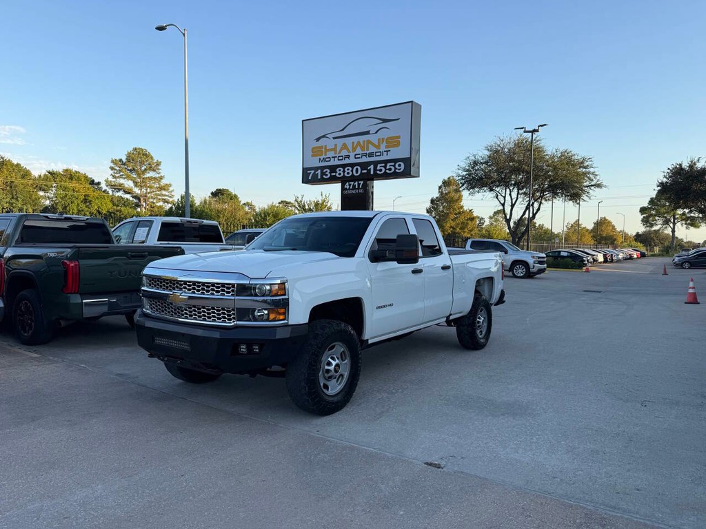 Chevrolet Silverado 2500HD Vehicle Full-screen Gallery Image 03