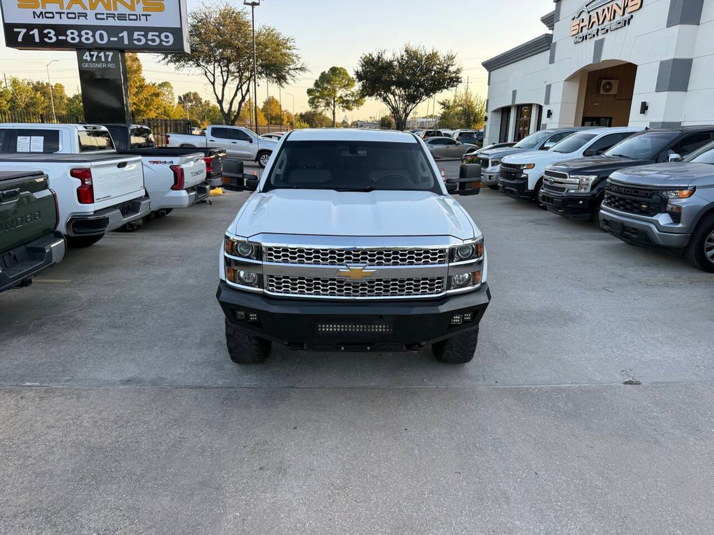Chevrolet Silverado 2500HD Vehicle Full-screen Gallery Image 40