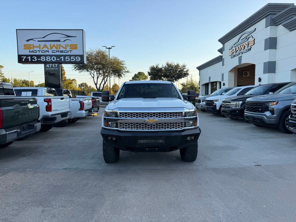 Chevrolet Silverado 2500HD Vehicle Full-screen Gallery Image 41