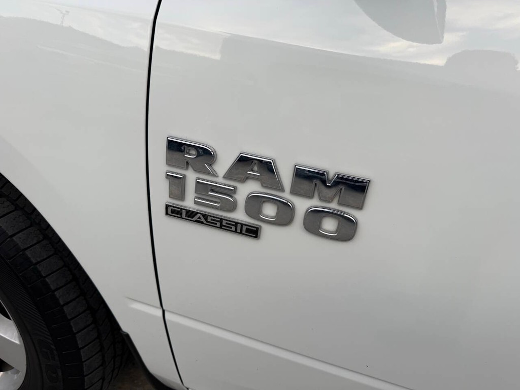 Ram 1500 Classic Vehicle Full-screen Gallery Image 34