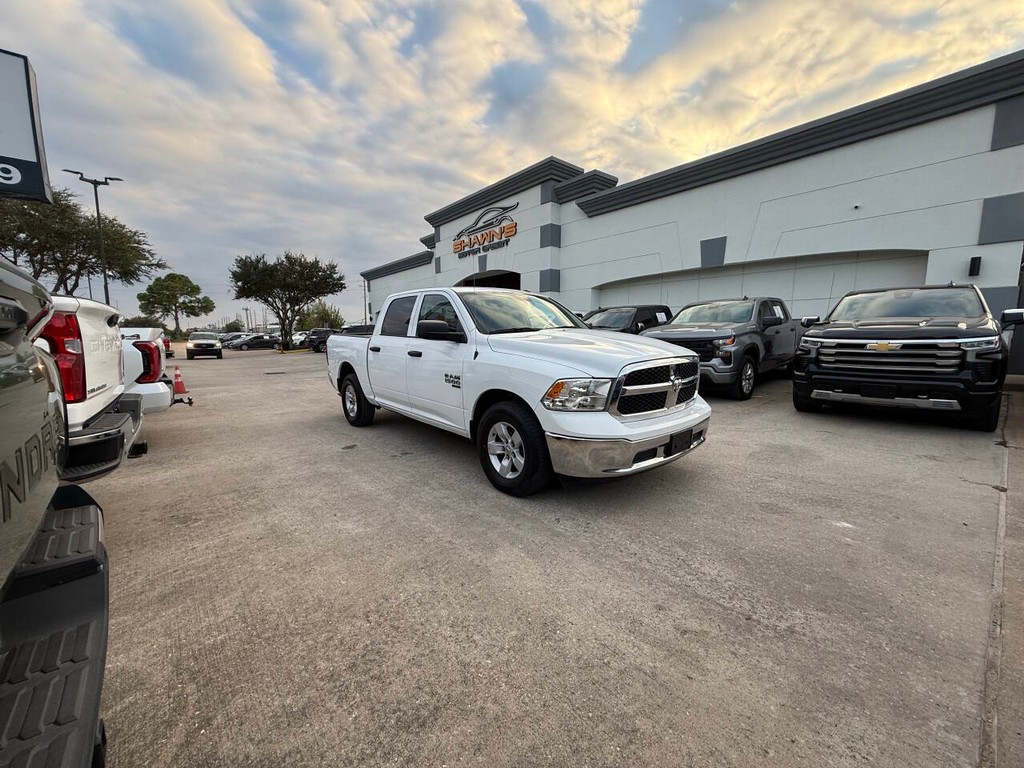 Ram 1500 Classic Vehicle Full-screen Gallery Image 42