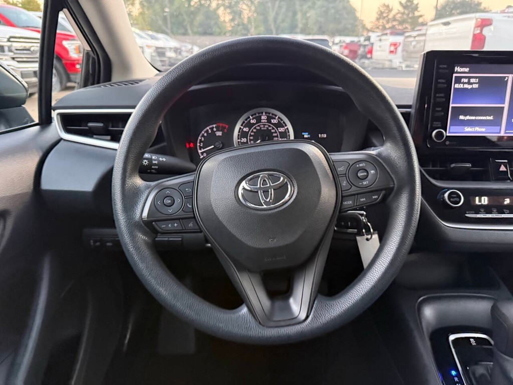 Toyota Corolla Vehicle Full-screen Gallery Image 23