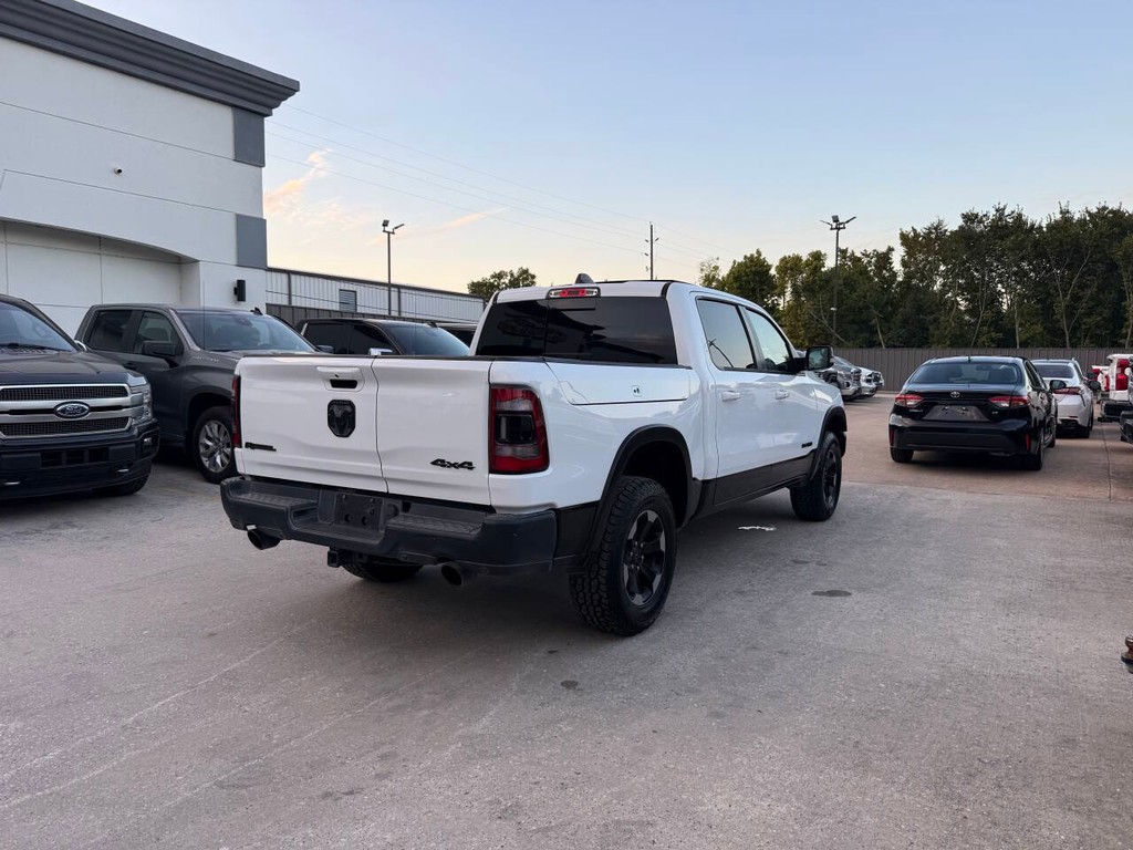 Ram 1500 Vehicle Full-screen Gallery Image 05