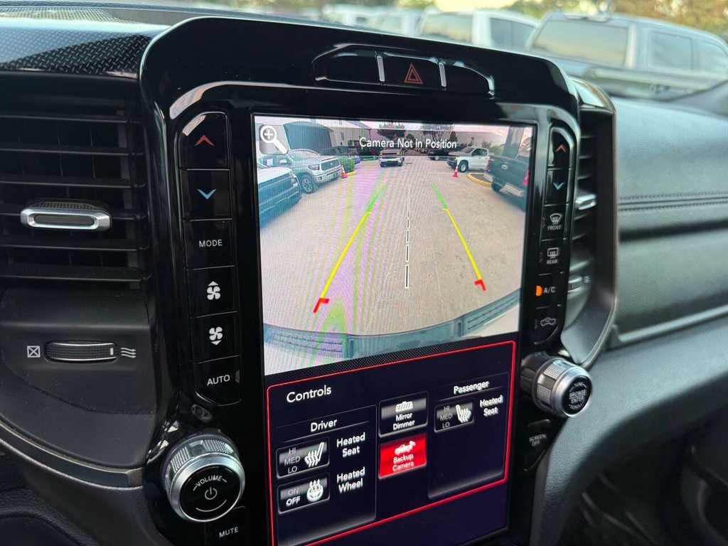 Ram 1500 Vehicle Full-screen Gallery Image 27