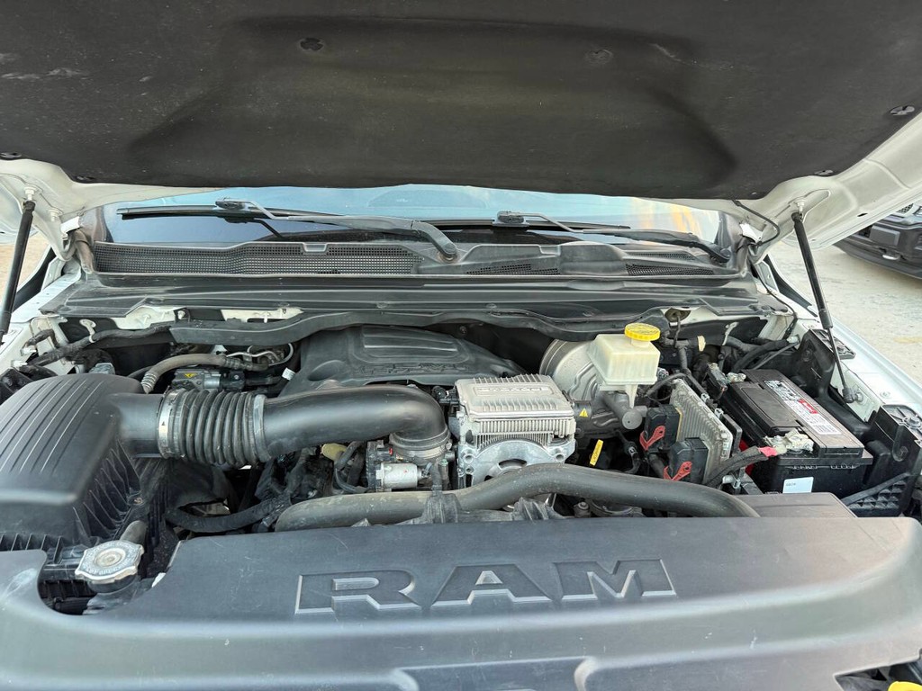 Ram 1500 Vehicle Full-screen Gallery Image 36