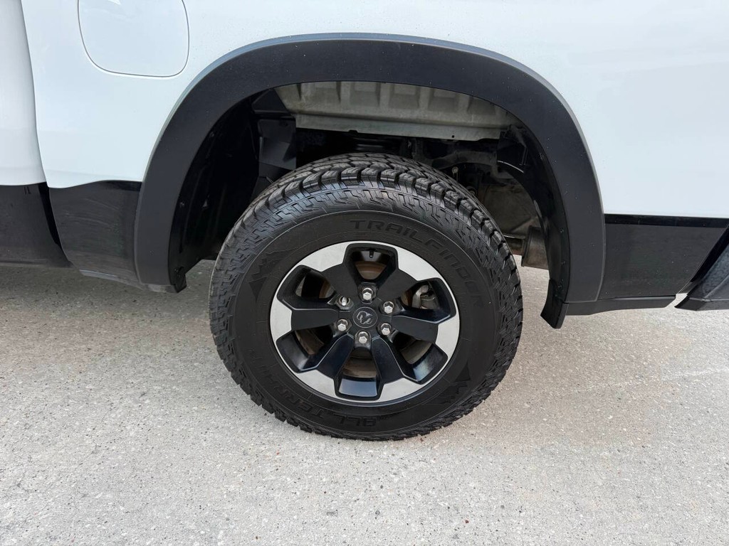 Ram 1500 Vehicle Full-screen Gallery Image 37
