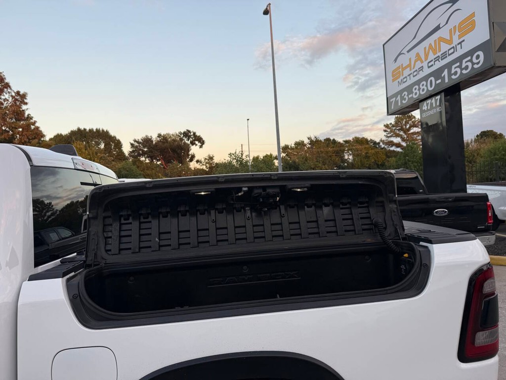 Ram 1500 Vehicle Full-screen Gallery Image 38