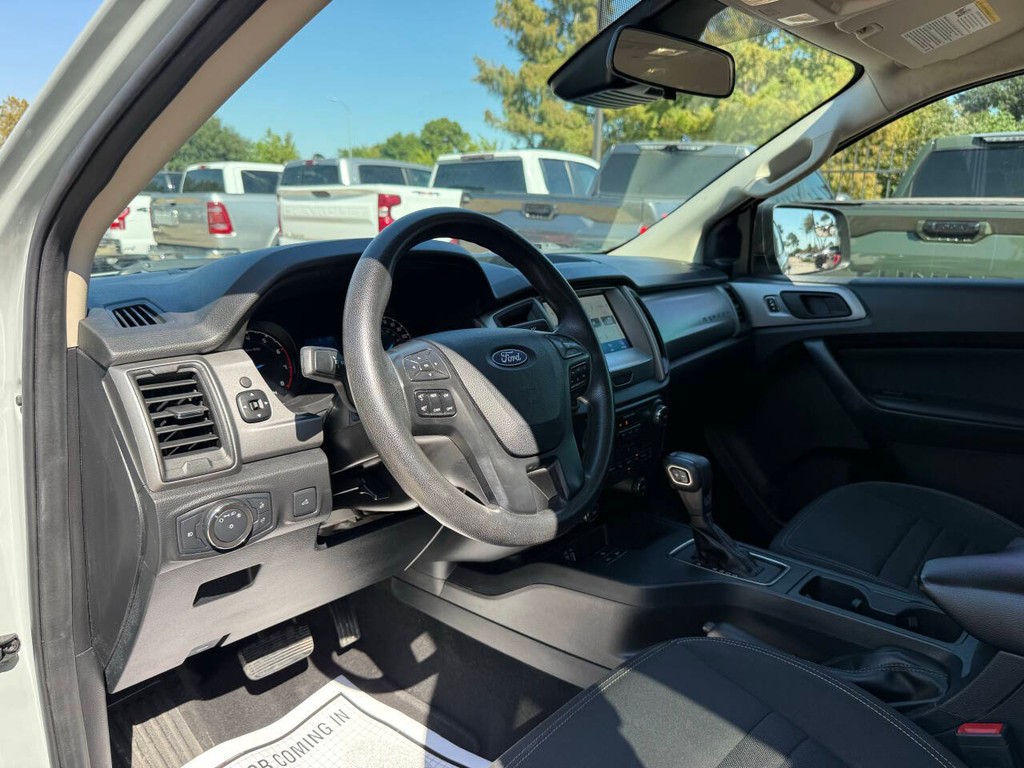 Ford Ranger Vehicle Full-screen Gallery Image 06