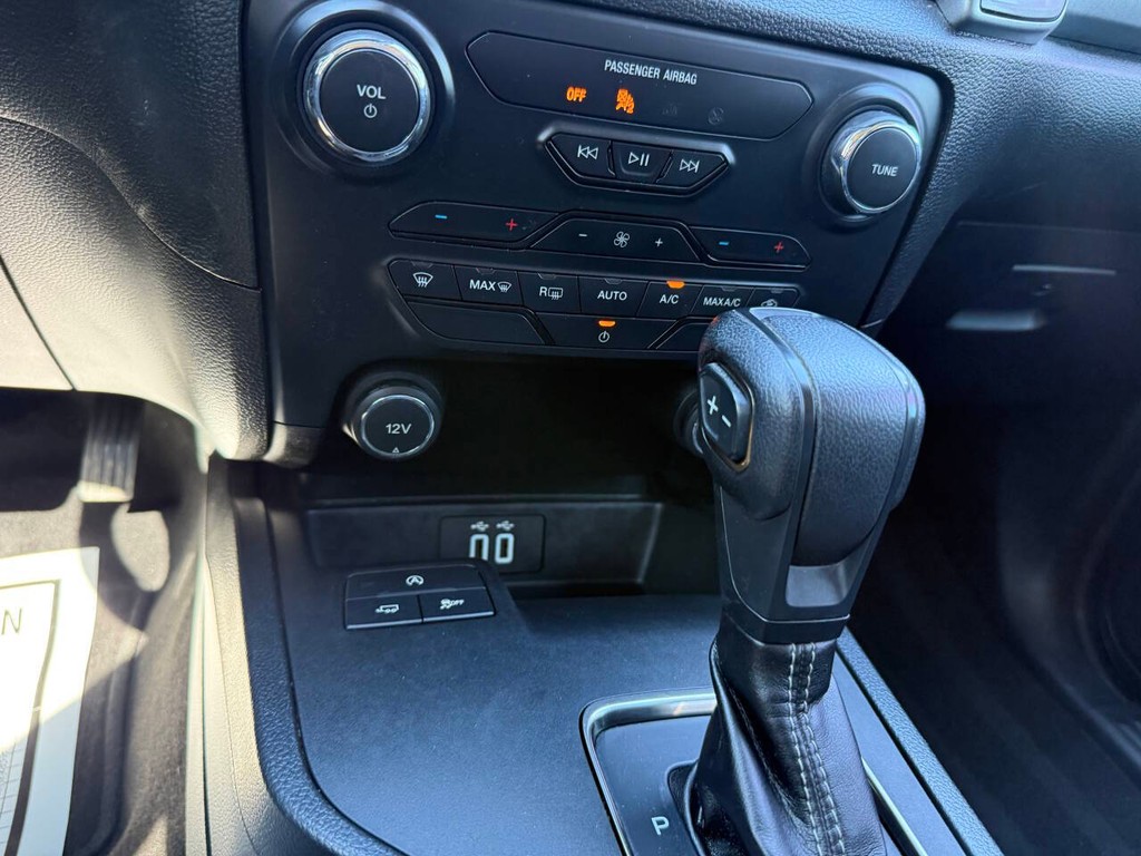 Ford Ranger Vehicle Full-screen Gallery Image 26