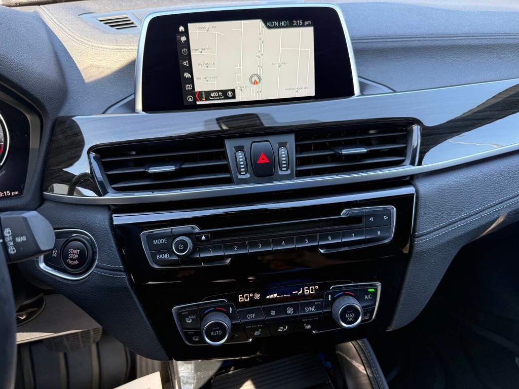 BMW X2 Vehicle Full-screen Gallery Image 26
