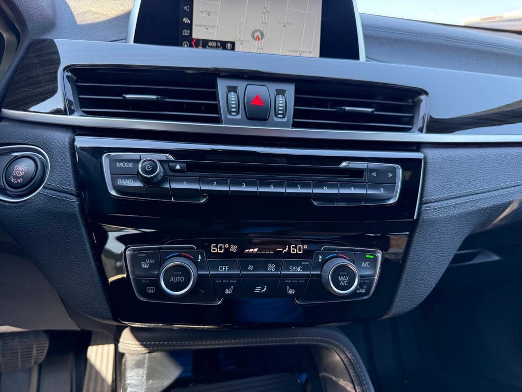 BMW X2 Vehicle Full-screen Gallery Image 28