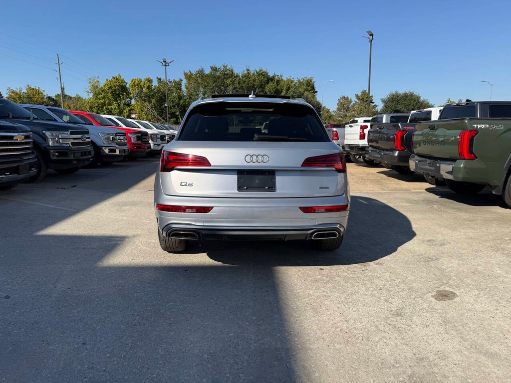 Audi Q5 Vehicle Full-screen Gallery Image 41