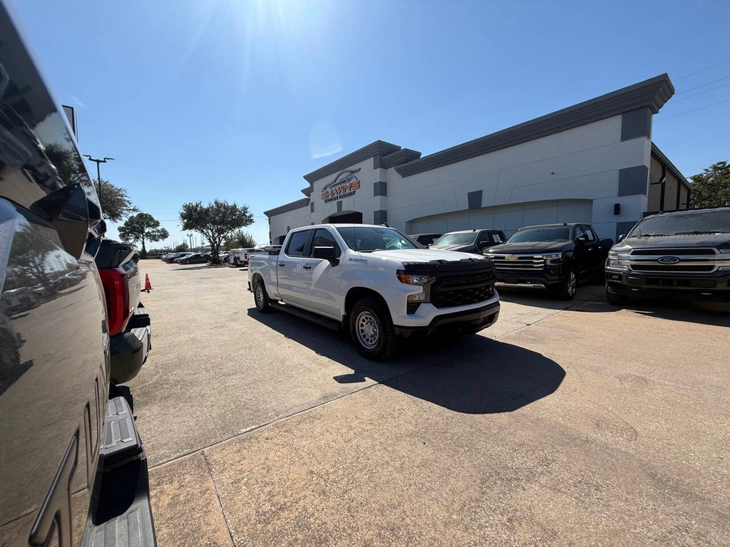 Chevrolet Silverado 1500 Vehicle Full-screen Gallery Image 44