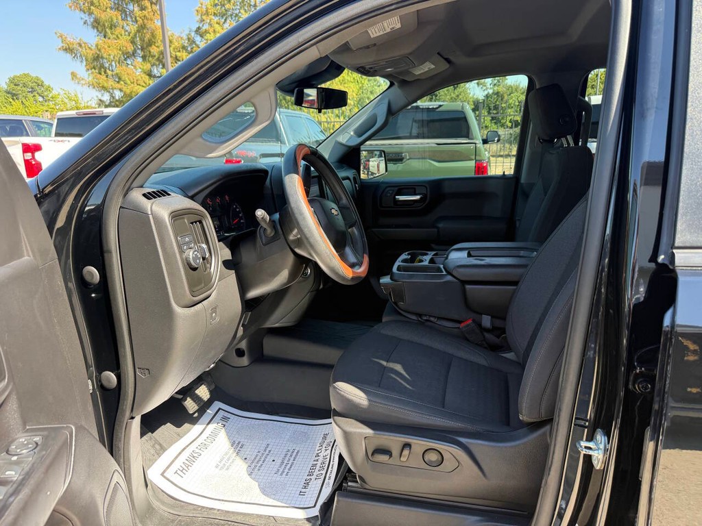 Chevrolet Silverado 1500 Vehicle Full-screen Gallery Image 07
