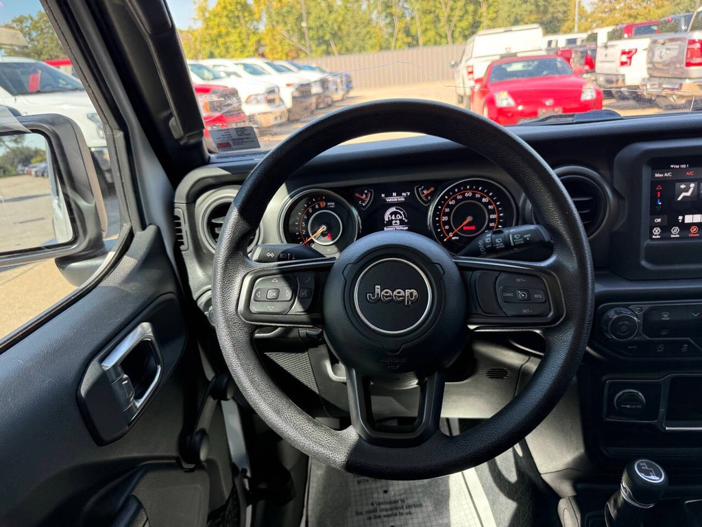 Jeep Wrangler Vehicle Full-screen Gallery Image 22