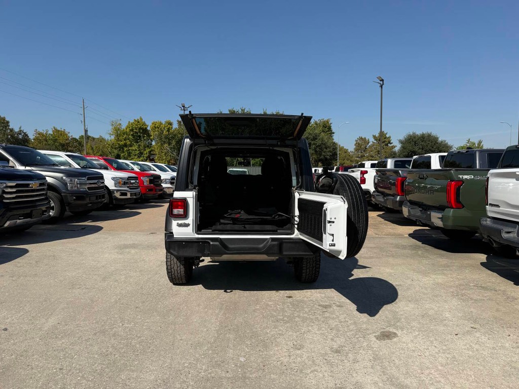 Jeep Wrangler Vehicle Full-screen Gallery Image 39
