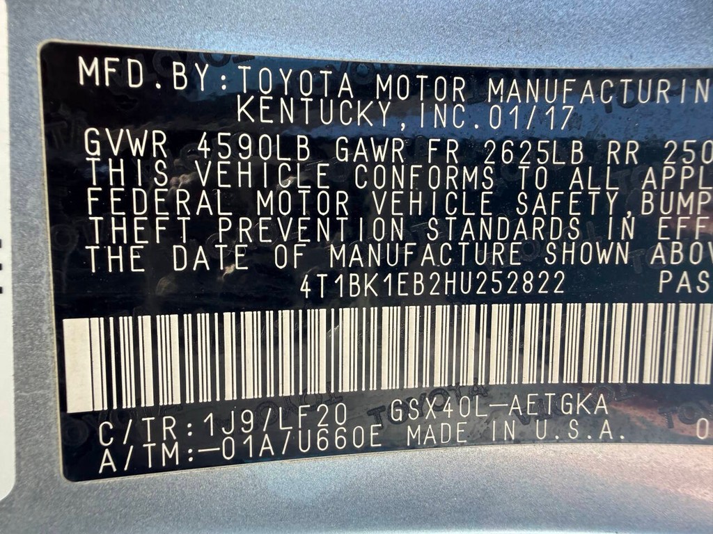 Toyota Avalon Vehicle Full-screen Gallery Image 32