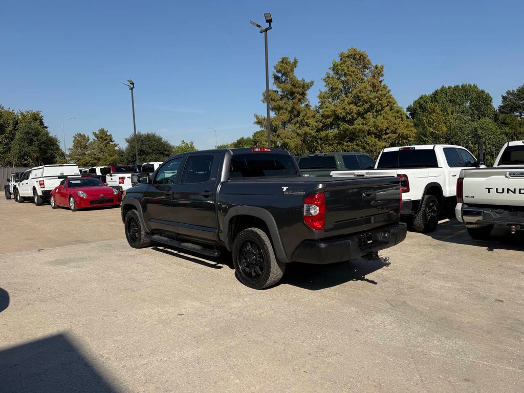Toyota Tundra 2WD Vehicle Full-screen Gallery Image 04