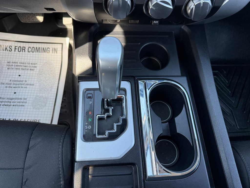 Toyota Tundra 2WD Vehicle Full-screen Gallery Image 27