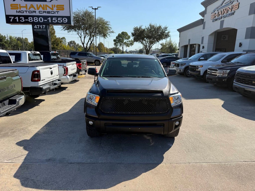 Toyota Tundra 2WD Vehicle Full-screen Gallery Image 38