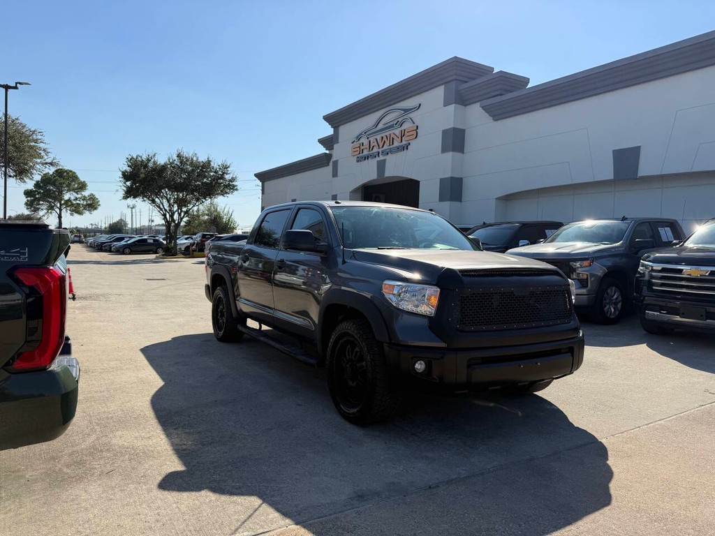 Toyota Tundra 2WD Vehicle Full-screen Gallery Image 40