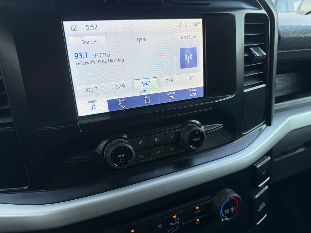 Ford F-150 Vehicle Full-screen Gallery Image 27