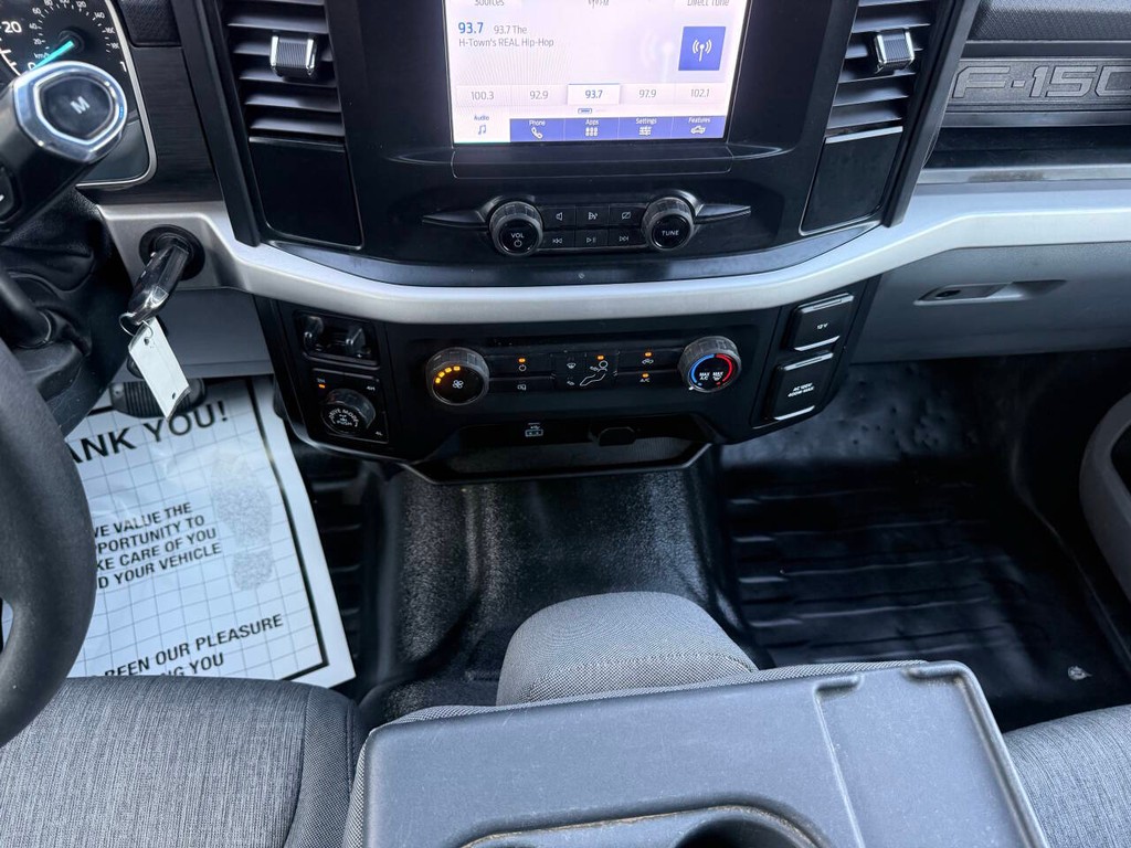 Ford F-150 Vehicle Full-screen Gallery Image 29