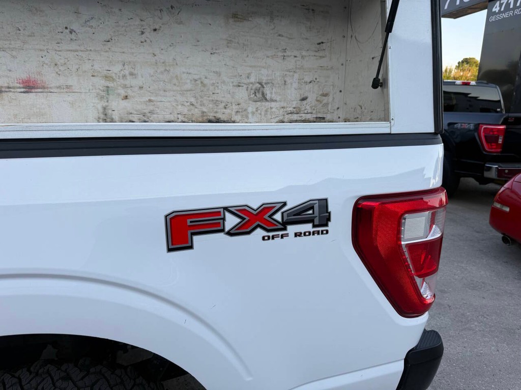 Ford F-150 Vehicle Full-screen Gallery Image 37