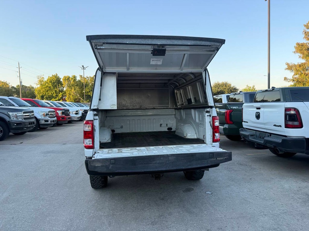 Ford F-150 Vehicle Full-screen Gallery Image 39
