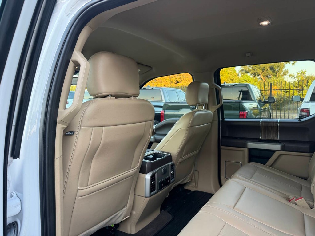 Ford F-150 Vehicle Full-screen Gallery Image 09