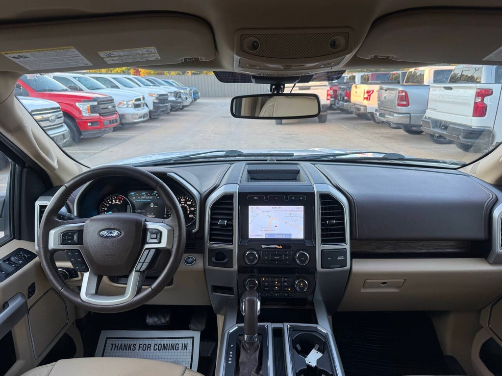 Ford F-150 Vehicle Full-screen Gallery Image 17