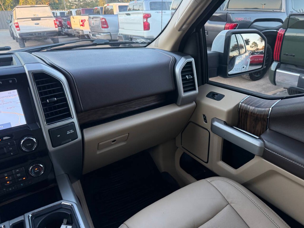 Ford F-150 Vehicle Full-screen Gallery Image 20