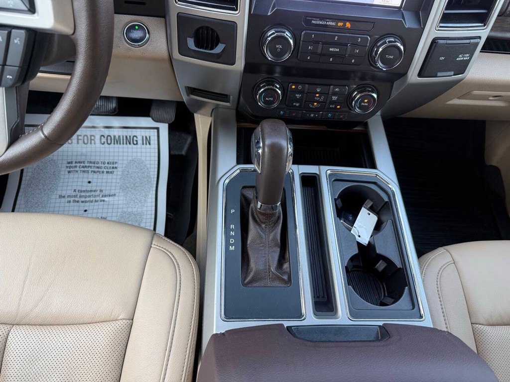 Ford F-150 Vehicle Full-screen Gallery Image 29