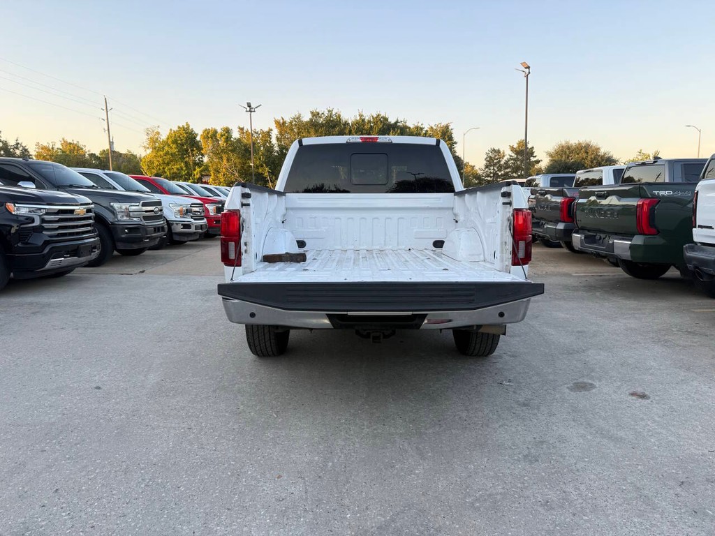 Ford F-150 Vehicle Full-screen Gallery Image 37