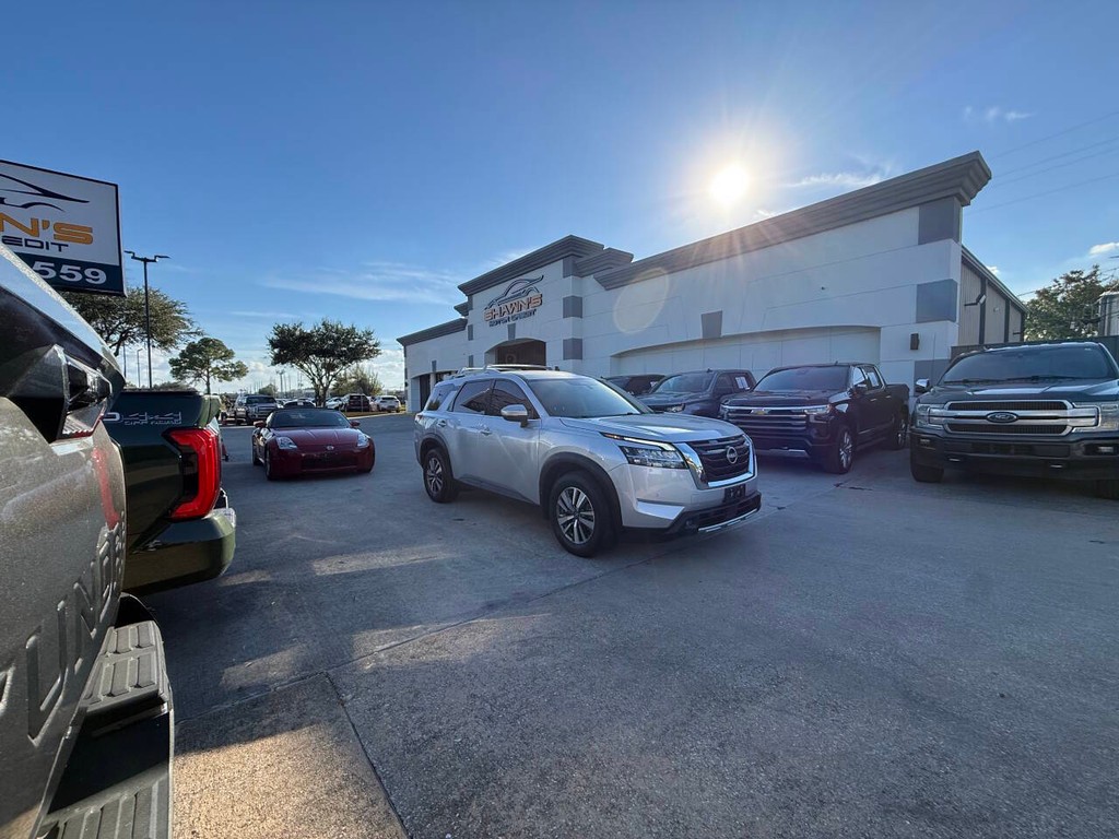Nissan Pathfinder Vehicle Full-screen Gallery Image 45