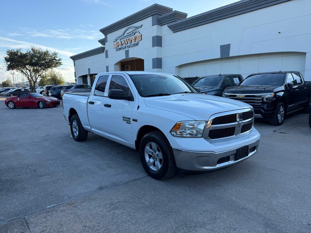 Ram 1500 Classic Vehicle Full-screen Gallery Image 02
