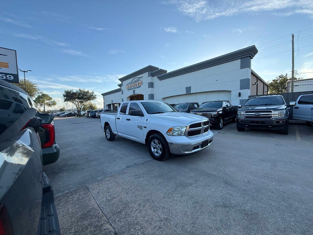 Ram 1500 Classic Vehicle Full-screen Gallery Image 43