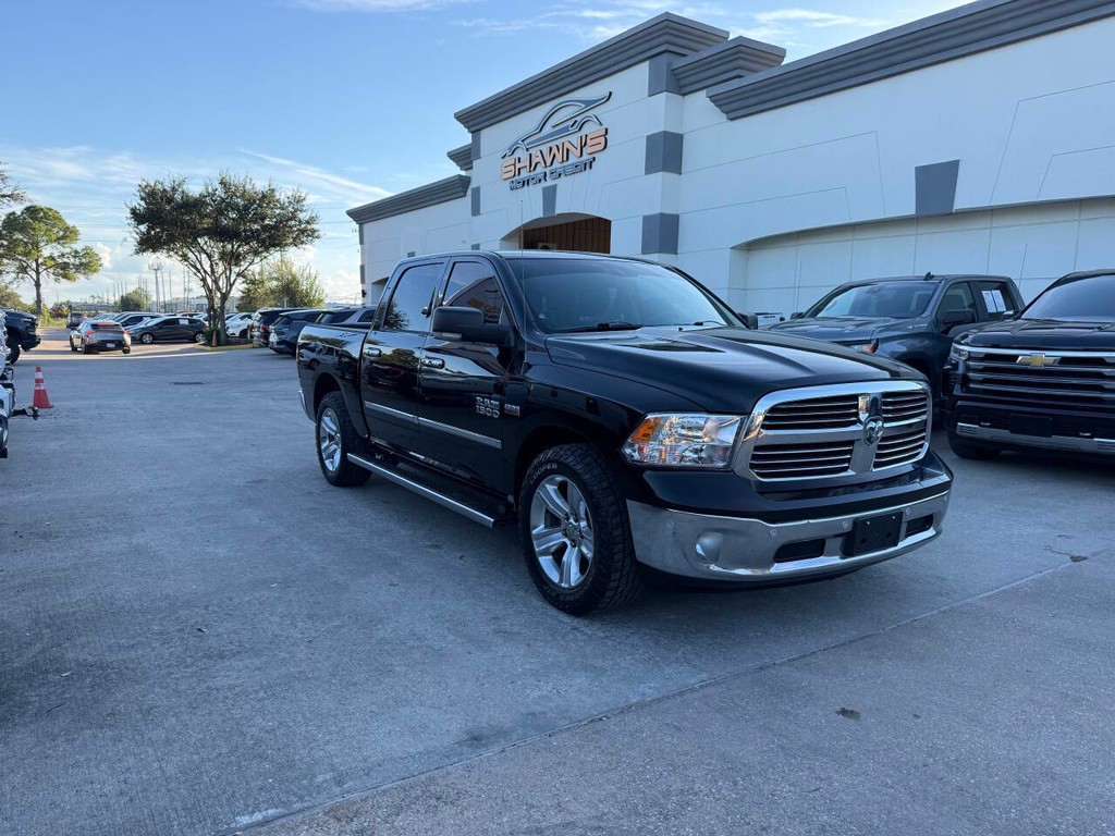 Ram 1500 Vehicle Full-screen Gallery Image 02
