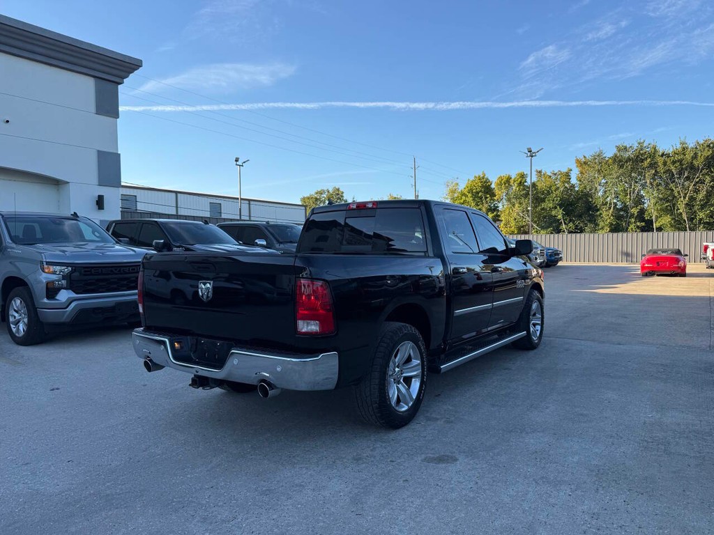 Ram 1500 Vehicle Full-screen Gallery Image 05
