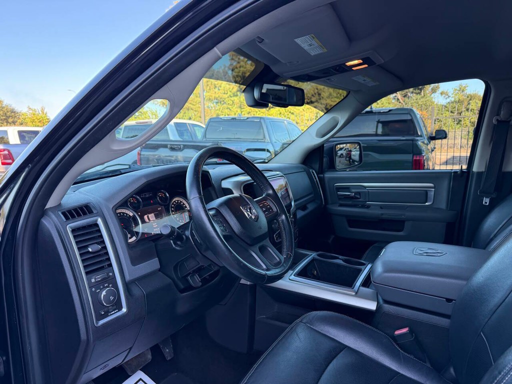 Ram 1500 Vehicle Full-screen Gallery Image 06